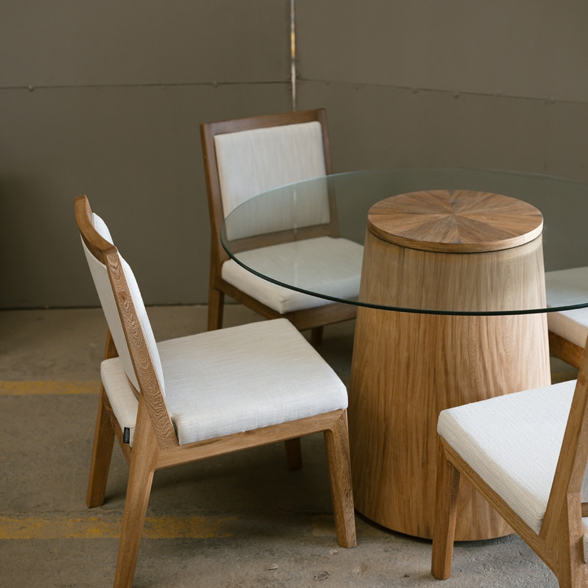 BASE DE MESA CÓNICA CON CRISTAL