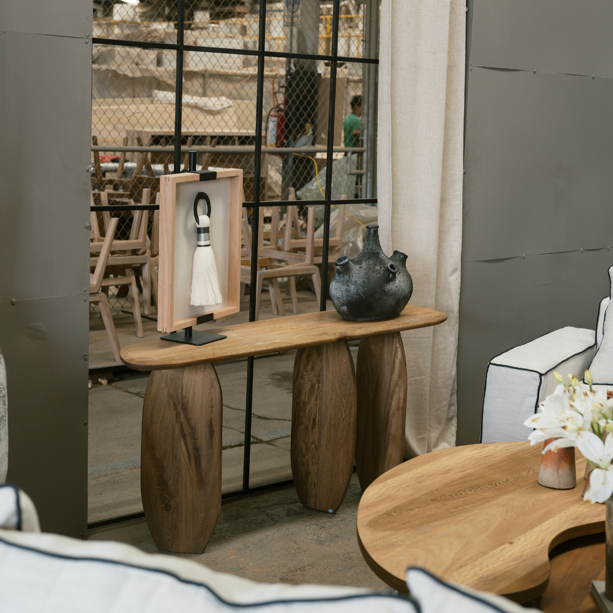 CREDENZA PETREA