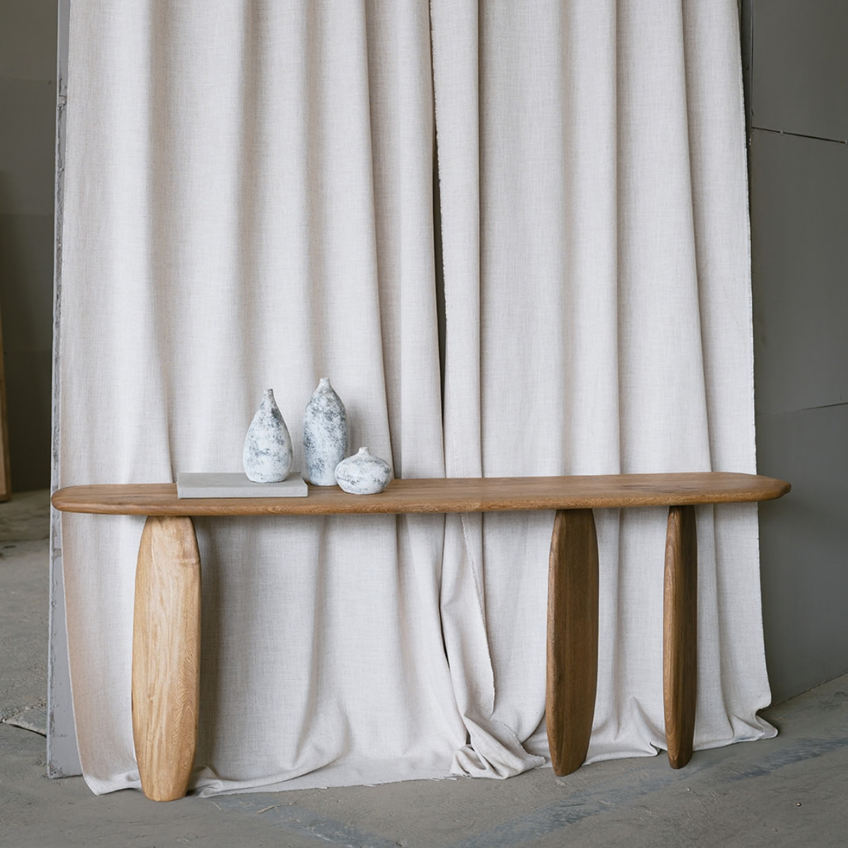 CREDENZA PETREA